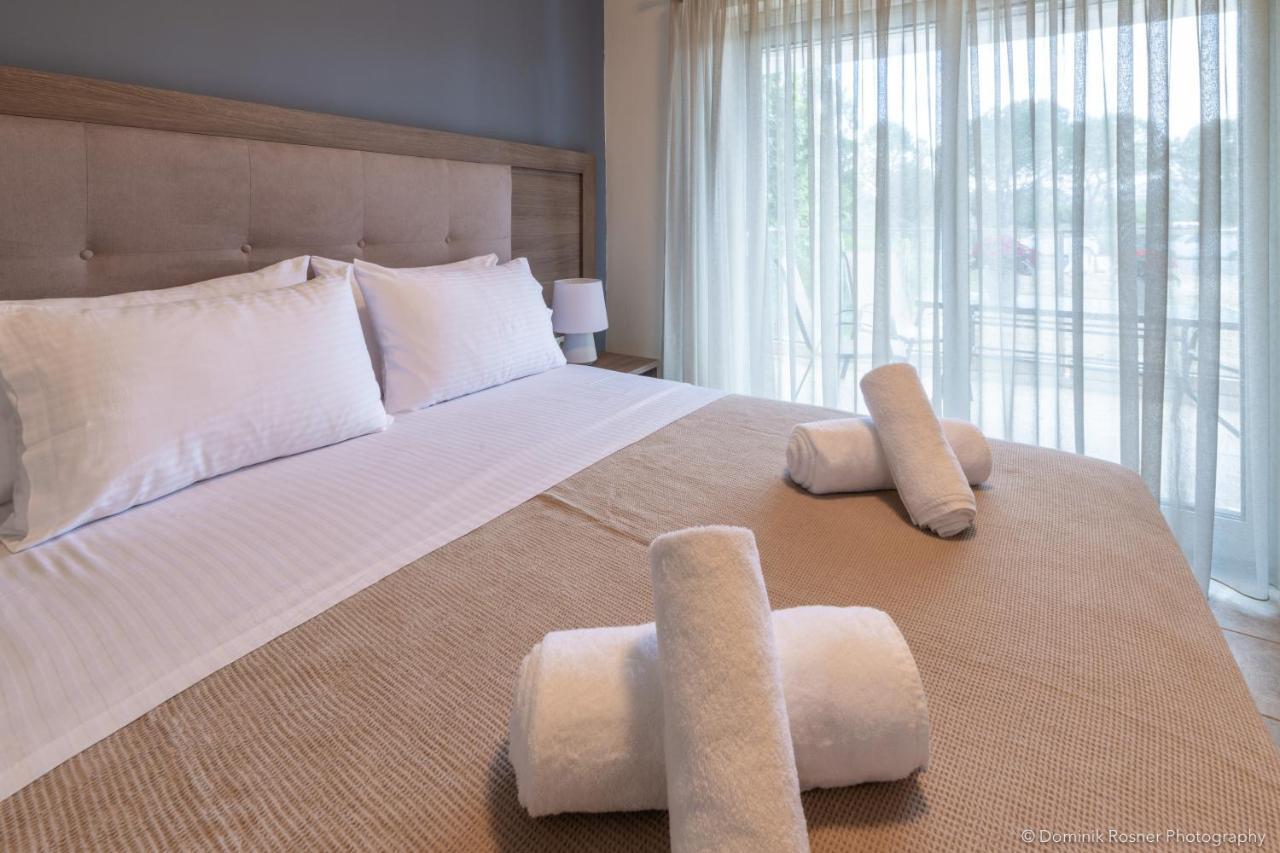 Nancy'S Budget Villa With Pool & Jacuzzi By "Elite" ラガナス エクステリア 写真